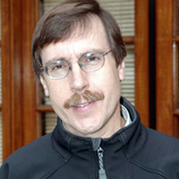 Dr Peter Hess
