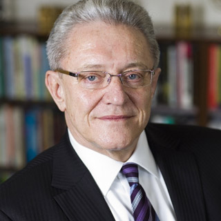 Prof Wentzel van Huyssteen