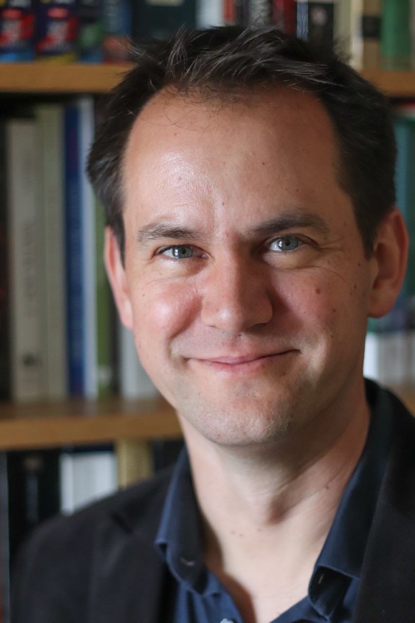 Dr Neil Tarrant